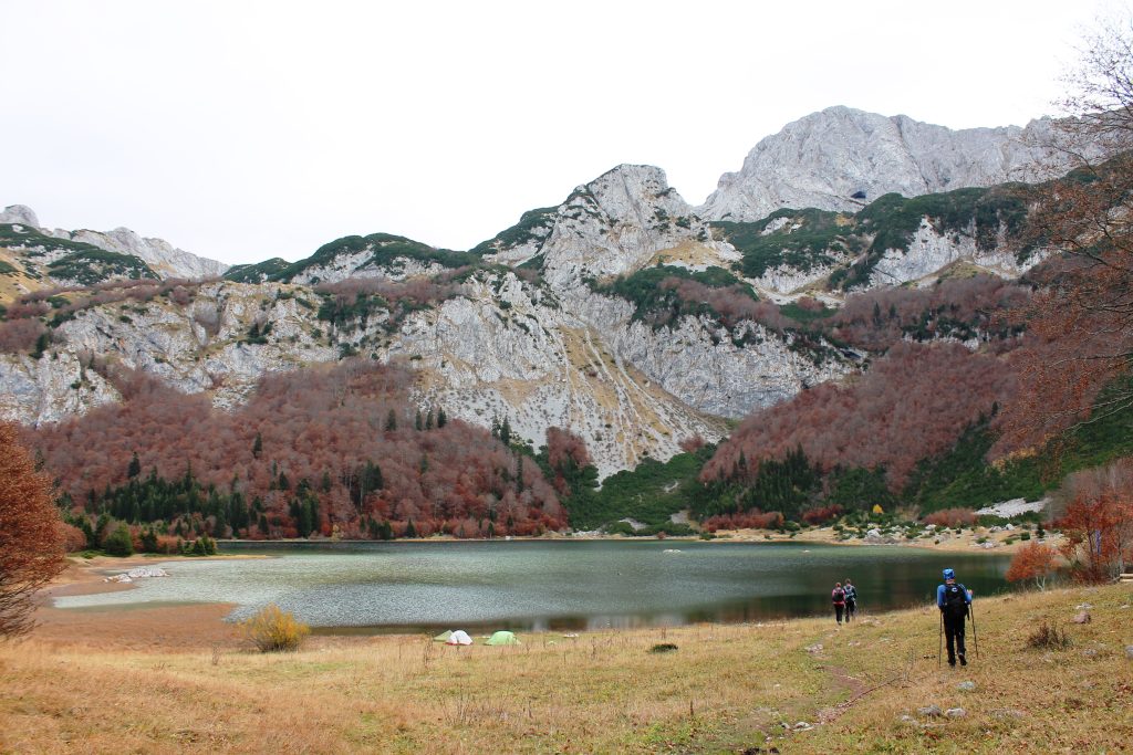 Trnovačko jezero