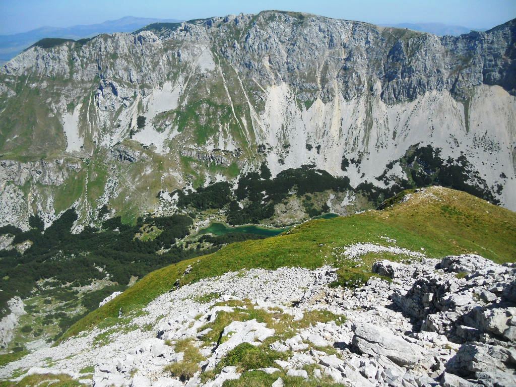 Veliko Škrčko jezero sa Raklji